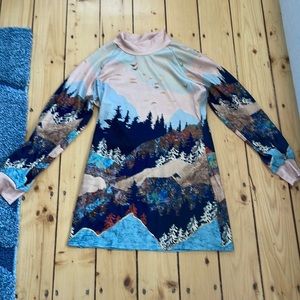 Long sleeve mountain dress